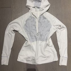 Under Armour Hoodie - Size M