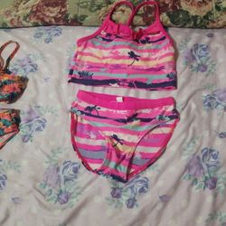 Two  Piece set  Little girls Size 7/8