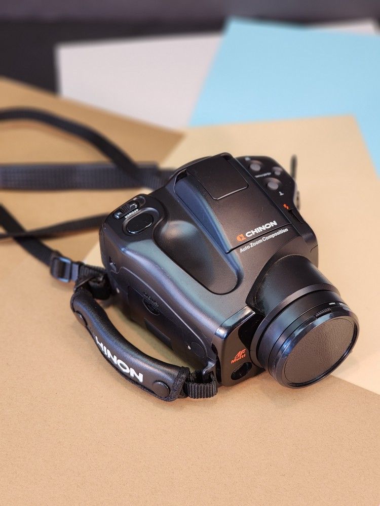 Chinon Genesis III Macro Zoom Lens 38-110mm Automatic Point Shoot Film Camera