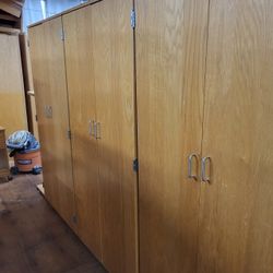 2 DOOR WIDE WARDROBE, VERY NICE WOOD QUALITY AND CLEAN (HOME26)