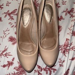 Beira Rio Memory Foam Beige Pumps