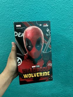 Deadpool figure