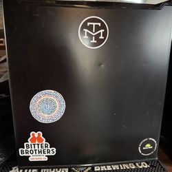 Mini Fridge 