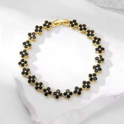 Clover Leaf Bracelet 