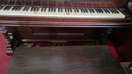 Vintage piano