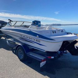 2005 Tahoe Boat