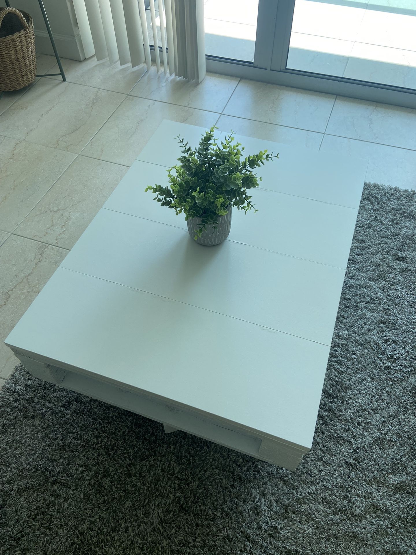 Handmade Wooden Coffee Table (W60,5 X H34 X 49,5L CM)