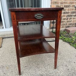 Side Table / Nightstand 