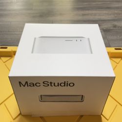 2022 Apple Mac Studio (M1 Max 32GB)