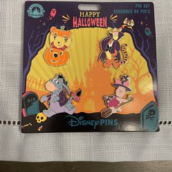 Disney Pins Happy Halloween 2023 Winnie The Pooh 4 Pin Booster Set