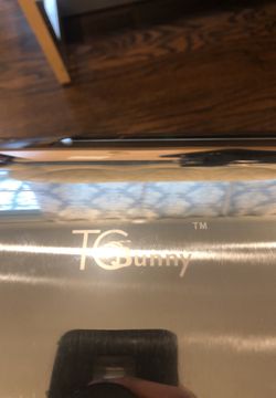 Automatic hand dryer