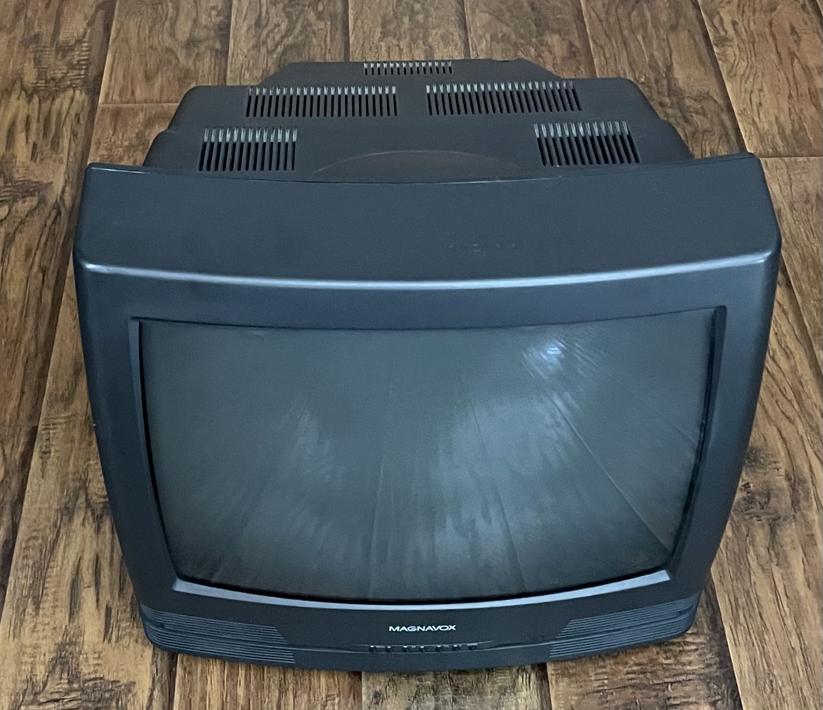 Magnavox 20” Retro Gaming CRT TV PR1901 C127 — Tested/Working
