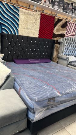 King bedframe with mattress $899🔥🔥