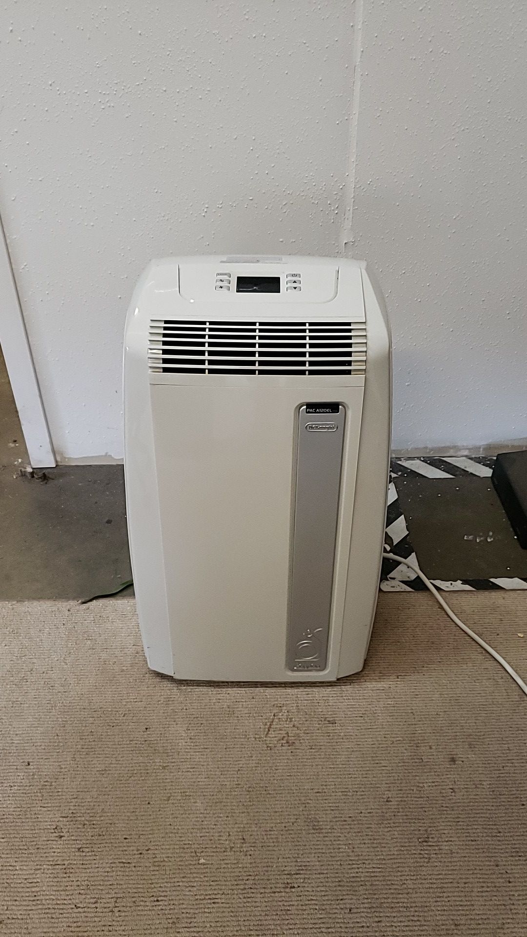 DeLonghi (PAC-A120EL) Pinguino Mobile Air Conditioner