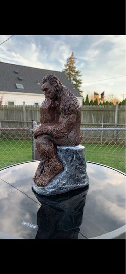 Bigfoot thinker statue