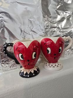 New Joanna Parker Set of 2 Heart Mugs