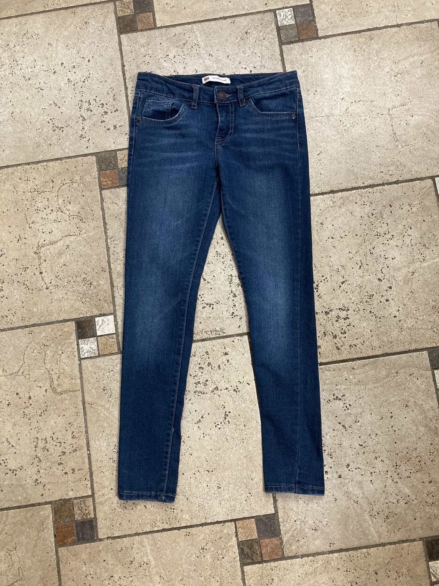 Like New Levi’s Girls 710 Super Skinny Jeans size 12