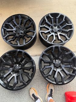 Dodge Ram 1500 22” limited Laramie  wheels
