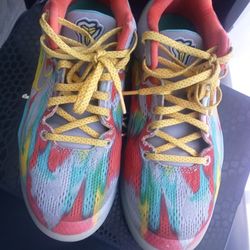 Kobe Nike Size 5 Y Cash Only50$ Cash Nike