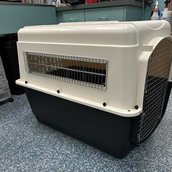 Large Dog Kennel - Like New