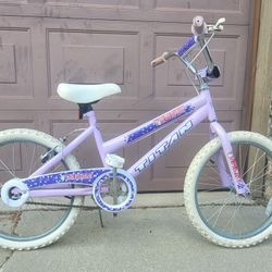 20" Girls Titan Tomcat BMX bike with Rear Handle Brake
