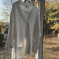 Women’s Short Sleeve Sweaters.