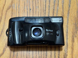 Fuji Discovery 180 Tele point and shoot 35mm camera