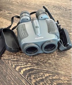 Fujinon Techno-Stabi 12x32 Image Stabilized Binoculars