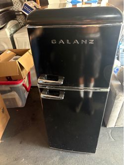 Galanz mini fridge