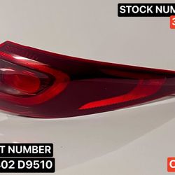 2020-2022 KIA SPORTAGE OEM RH OUTER HALOGEN TAIL LIGHT. REAR OUTER PASSENGER SIDE