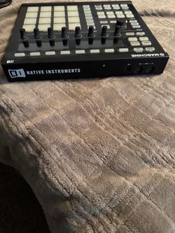 Native Instruments Maschine MKII