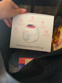 Ameda GLO Wearable Breast Pump ONLY USED ONE TIME