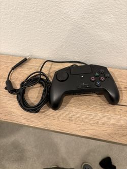 Razer  PS4 Fighting Controller 