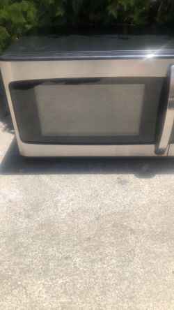 Hamilton Beach multi color microwave