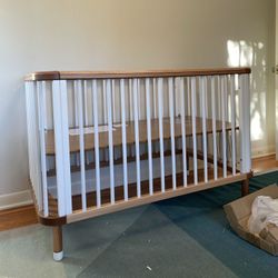 Nestig Crib and Avocado Crib Mattress - Baby to Toddler bundle 