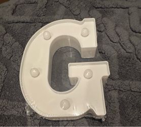 Letter G light up