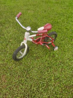 Radio Flyer 12inch Kids Bike With Training Wheels