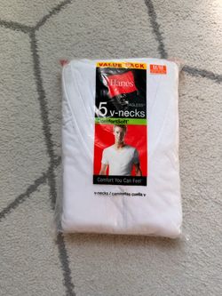 Hanes 5 pack white v-neck t-shirts size M