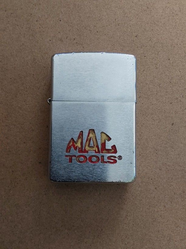 Silver MAC TOOLS Zippo