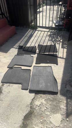 2017 ford expedition floor mat!Black