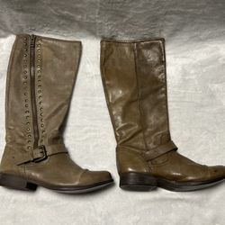Women’s Steve Madden brown leather knee-high riding zip up boots size 9