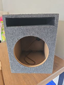 Garage sale Subwoofer BOX 10"