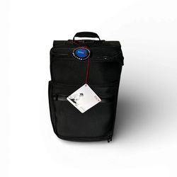 Solo Travelled Rolling Luggage DIMENSIONS 14.75" X 23.25" x 11.25" NEW