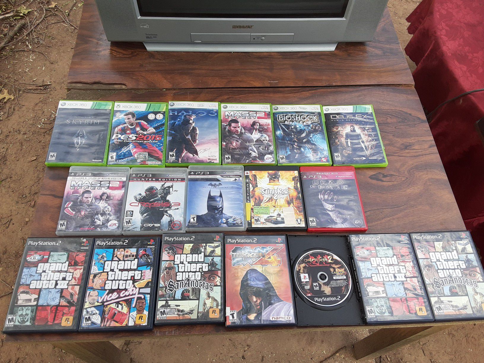 PS3, PS2 and Xbox 360 great condition games and Sony Sony TV
