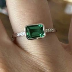 Emerald Ring 925 Sz 6 Or 7