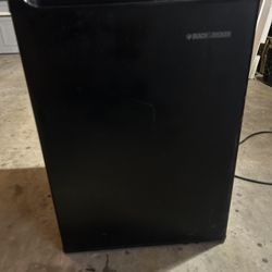 Black and Decker Mini Fridge 