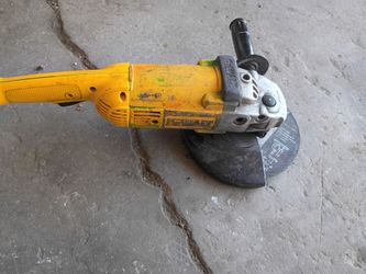 DeWalt 9" grinder/sander/buffer