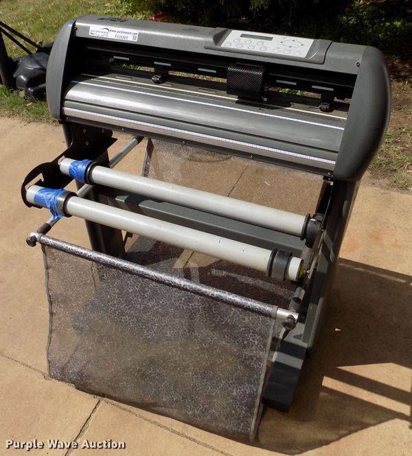 Vinyl express Panther plotter with cutting and design software for Sale in Kissimmee, FL OfferUp
