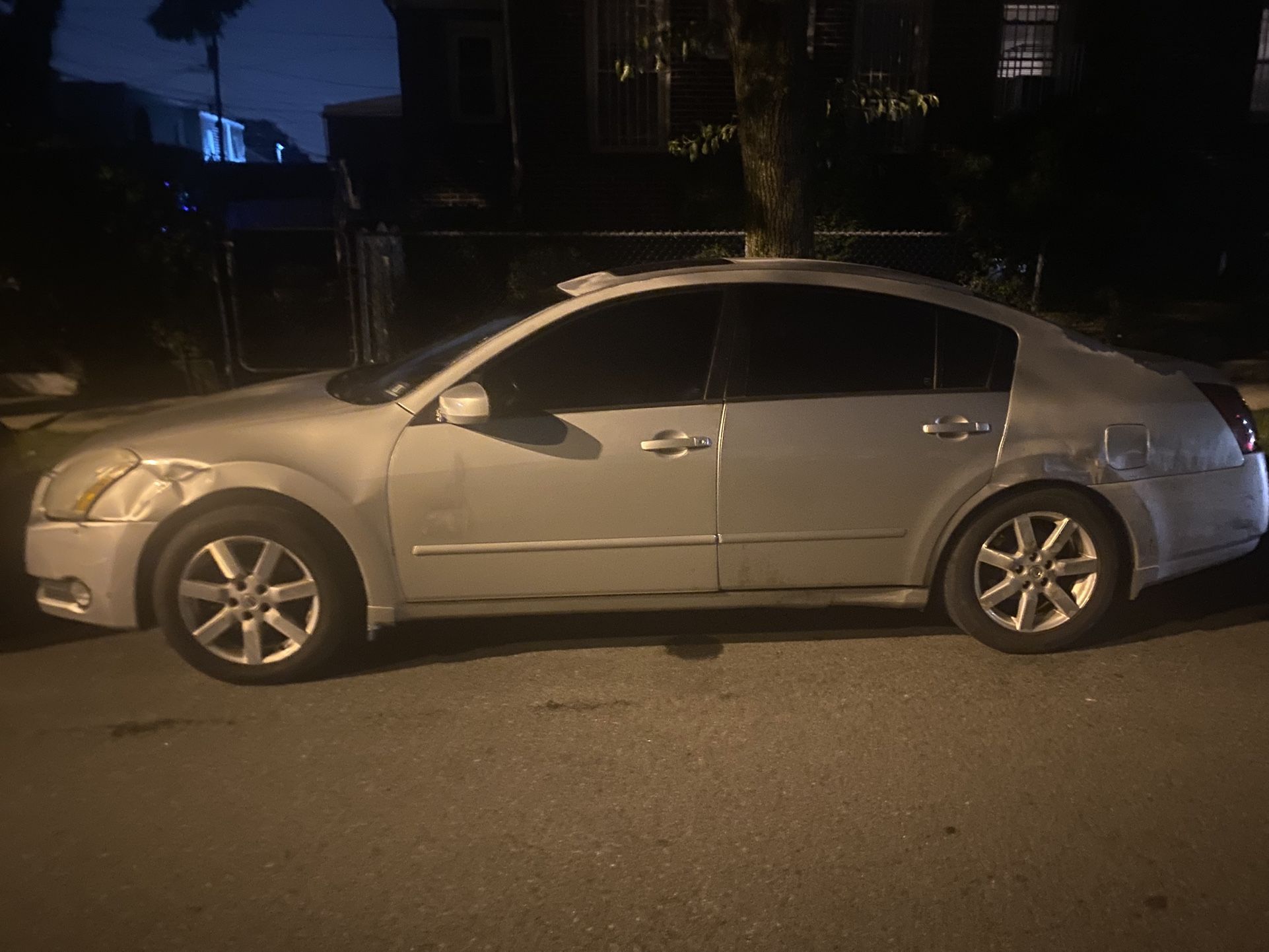 2005 Nissan Maxima