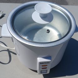 RICE COOKER OR STEAMER- SMALL